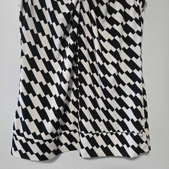 New York & Company Black and White Blouse - Picture 5 of 9